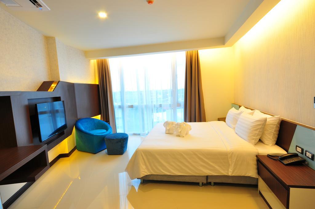42C The Chic Hotel Nakhon Sawan Pokoj fotografie