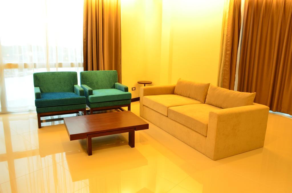 42C The Chic Hotel Nakhon Sawan Exteriér fotografie