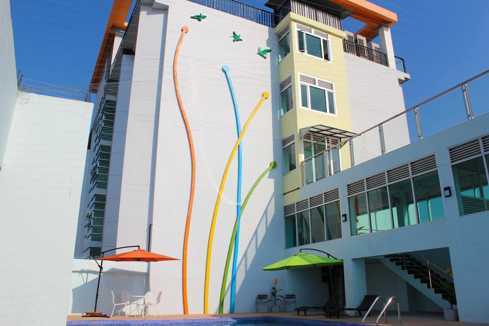 42C The Chic Hotel Nakhon Sawan Exteriér fotografie