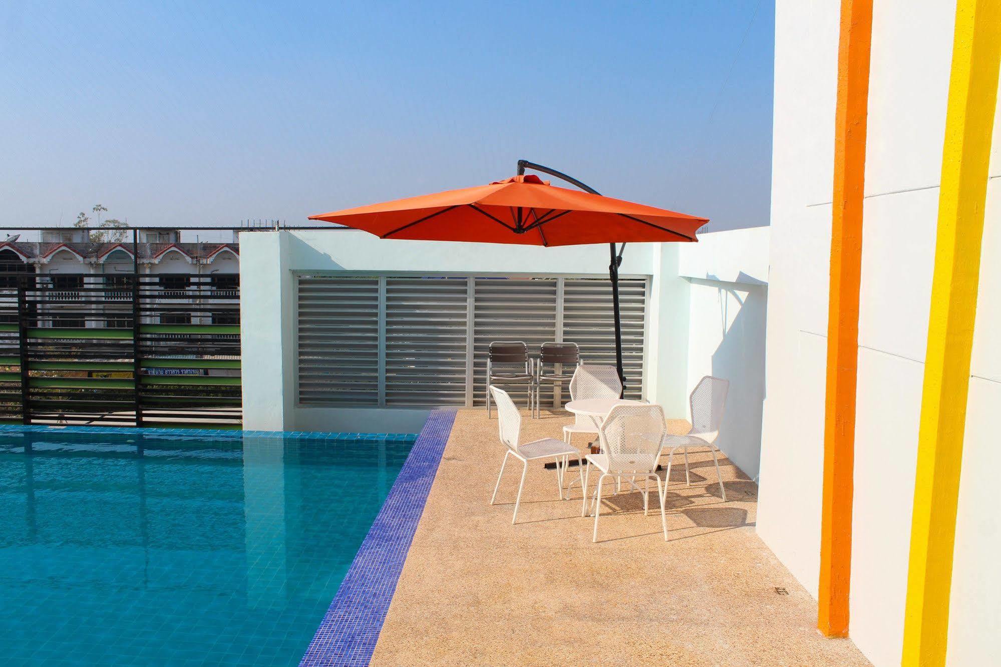 42C The Chic Hotel Nakhon Sawan Exteriér fotografie