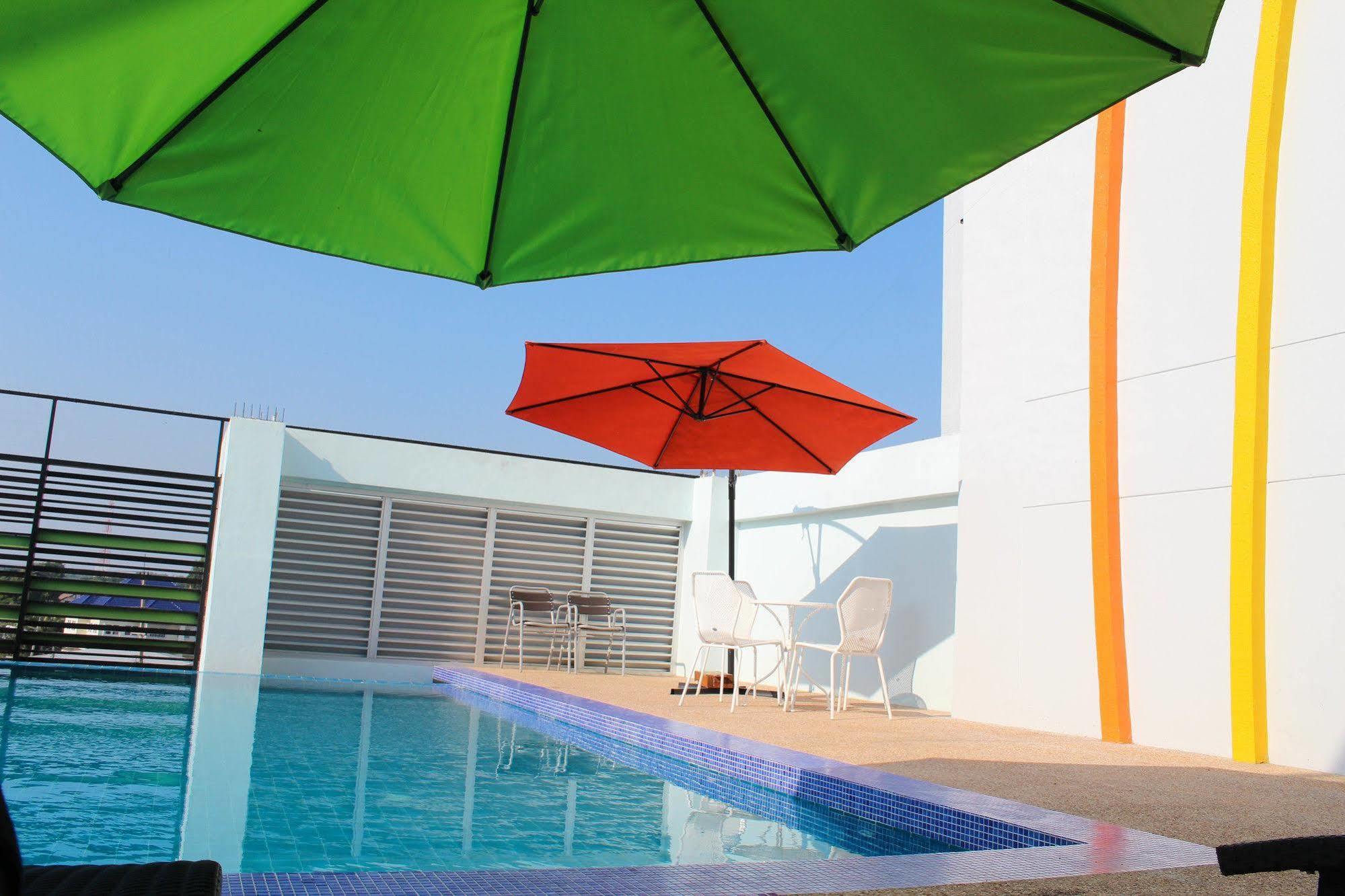 42C The Chic Hotel Nakhon Sawan Exteriér fotografie